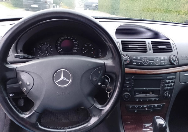 Mercedes-Benz Klasa E cena 18000 przebieg: 386000, rok produkcji 2003 z Brzozów małe 22